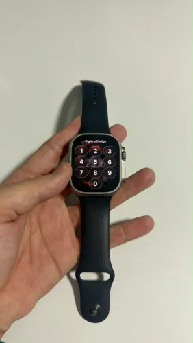 Apple Watch Ultra 1ª Geração 49mm Titânio GPS + Celular - Bateria 90%