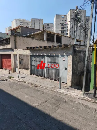 Casa à venda em São Paulo-SP, Jardim Casablanca, 6 casas no quintal, 220m².