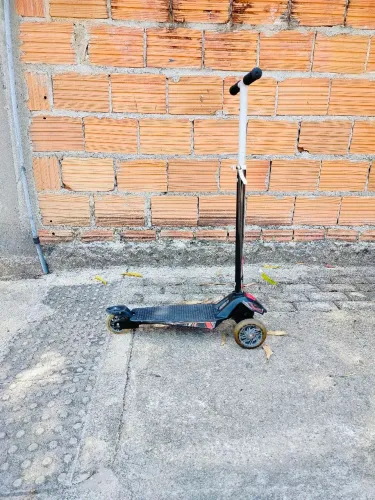 Vende-se patinete ?