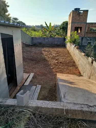 Terreno de 285m2 (7,5x38) Murado o Plano