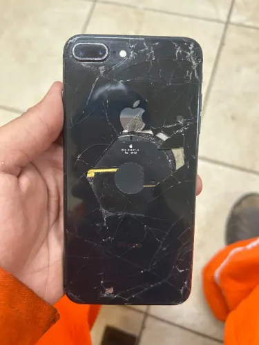 iPhone 8 Plus