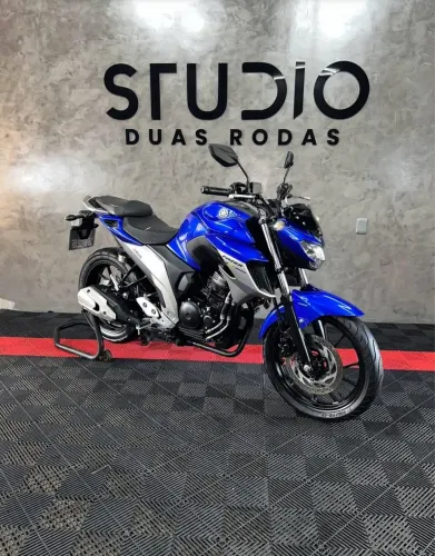 Fazer 250
