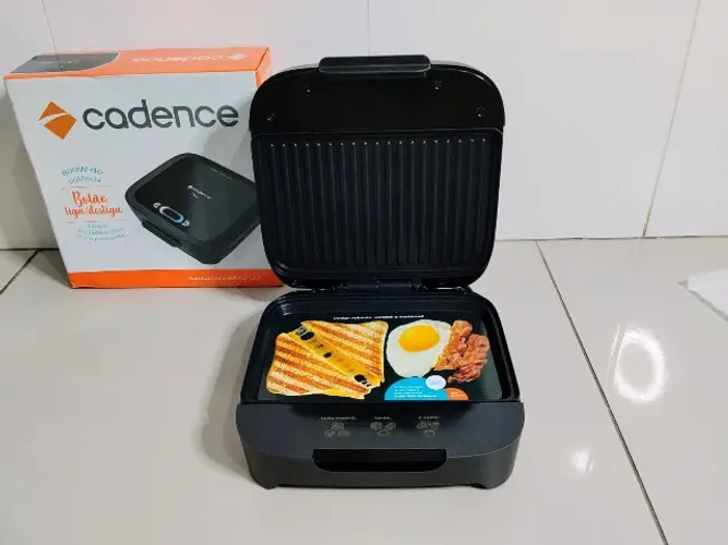 Sanduicheira e Grill Cadence 2 Em 1 800w 127v
