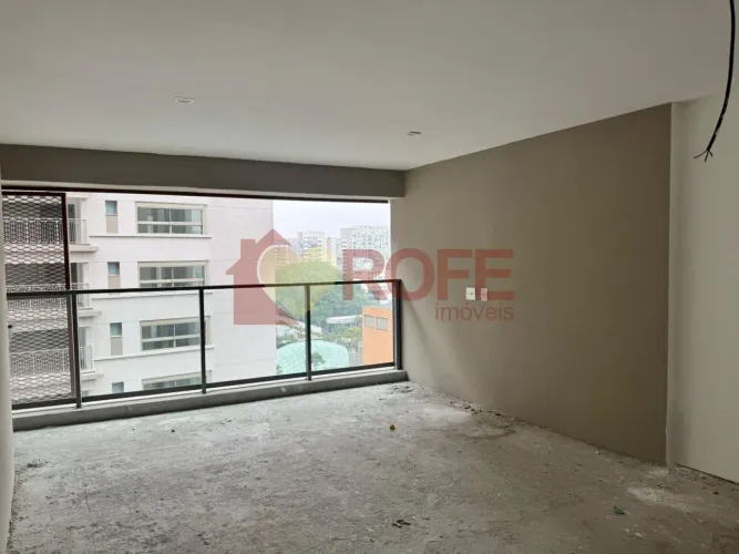 Apartamento ao lado Shopping Ibirapuera 3 suítes 2 vagas