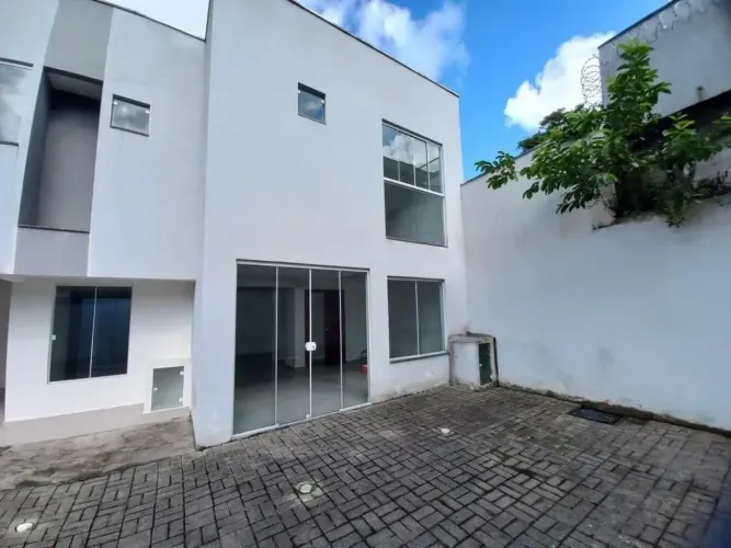 SOBRADO GEMINADO no GLÓRIA com 2 quartos para VENDA, 79 m²