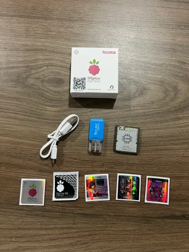 DSpico Flashcart Nintendo DS/DS Lite/DSi/3DS + Caixa + Leitor USB + Cabo