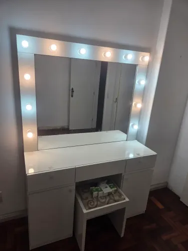 Camarim com banco