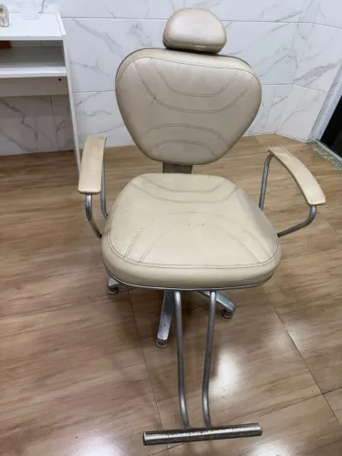 CADEIRA DE CABELEIREIRA 