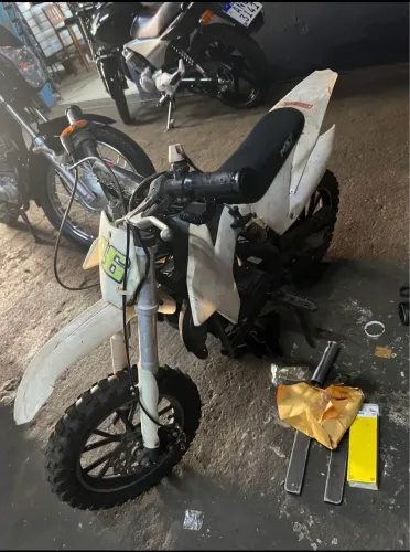 Mini moto de trilha