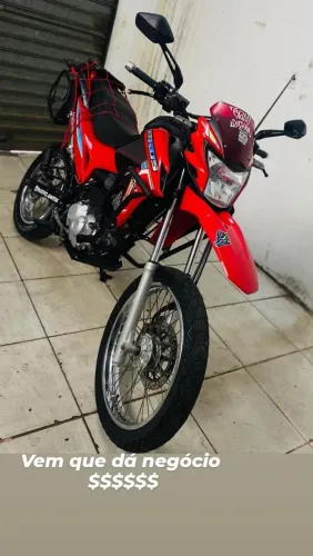 Bros seme nova só tem uns detalhes na estética mas nada grave 