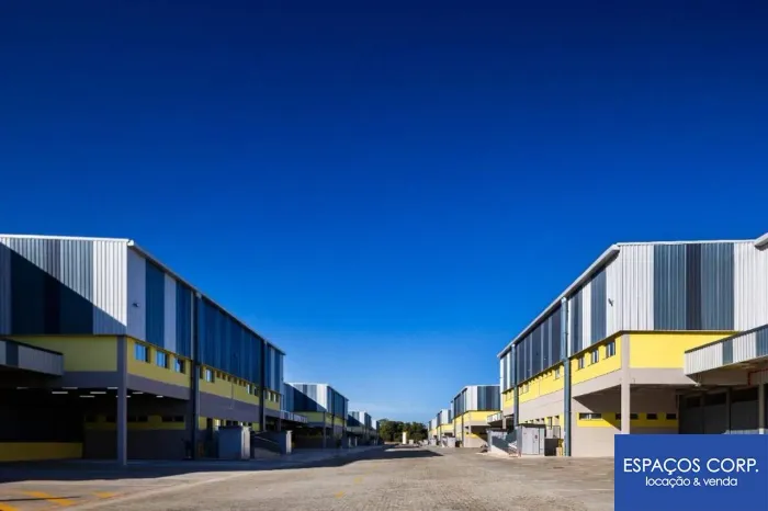 Galpão logístico e/ou industrial para alugar, 35187m² por R$ 1.140.060/mês - Avecuia - Por
