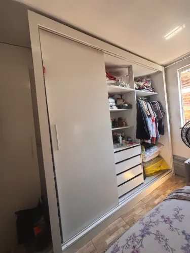 Guarda roupa casal