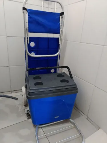 Carrinho de Praia (VIRA MESA)+ COOLER