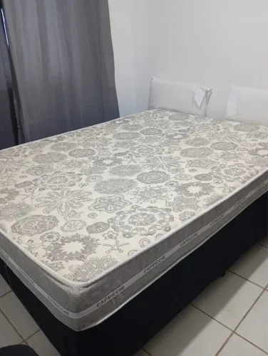 Cama box + colchão