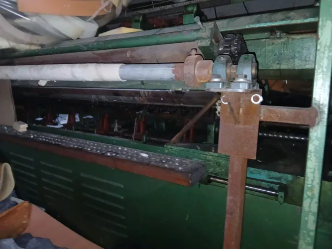 MAQUINA DE BORDAR COLCHÃO E EDREDOM