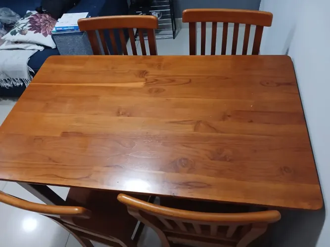 Jogo de mesa madeira rústica maciça com cadeiras