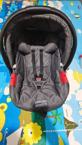 Bebê conforto burigotto touring