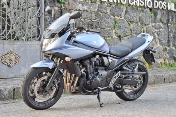 Suzuki Bandit 650s 2011/2012 moto de fino trato 