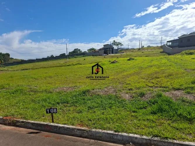 Terreno com área de 644,00m² no condomínio Campos do Conde Taubaté.