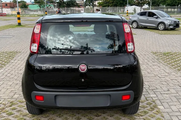 Fiat Uno Vivace Celeb. 1.0 EVO F.flex 8V 5P 2015