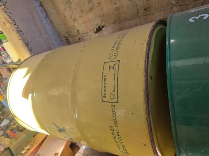 Latão 200litros
