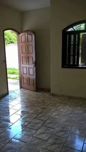Casa Jd Primavera (próximo à prefeitura)