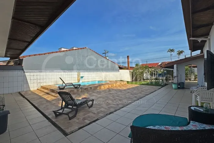 TERRENO à venda em Peruíbe, no bairro Parque Balneario Oasis