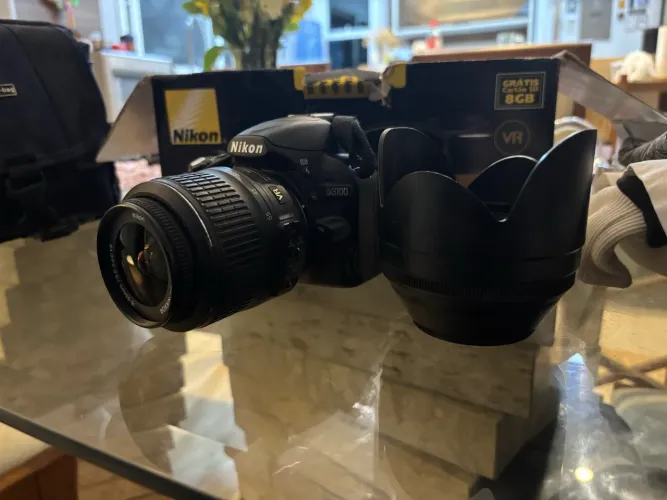 Camera Nikon D3100