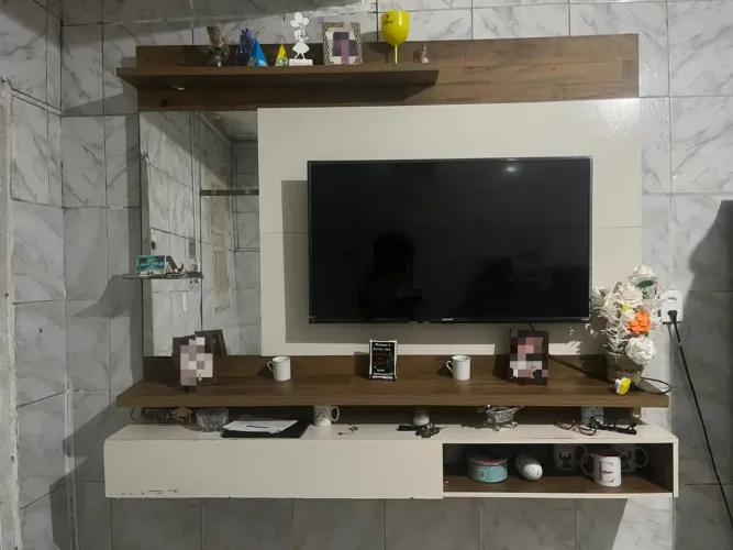 Painel mais bancada (parede)