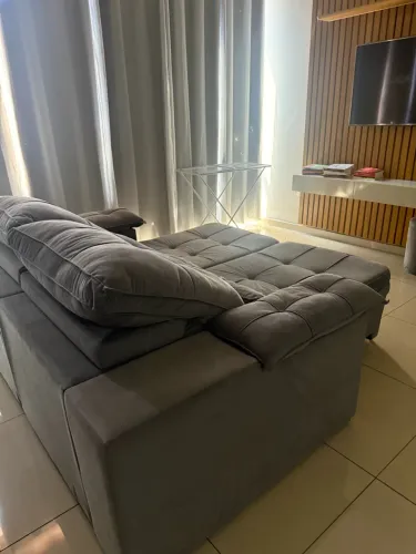 Sofá retrátil e reclinável