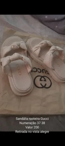 Sandália gucci rasteira. Numeração 37 38 , bem conservada