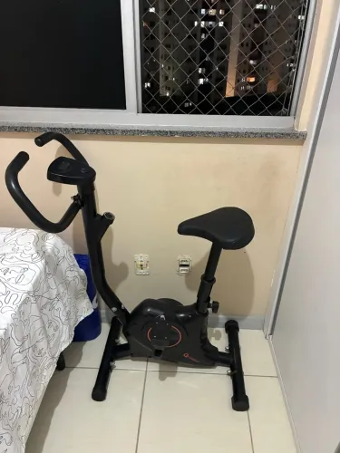 Bicicleta ergométrica Semi Nova