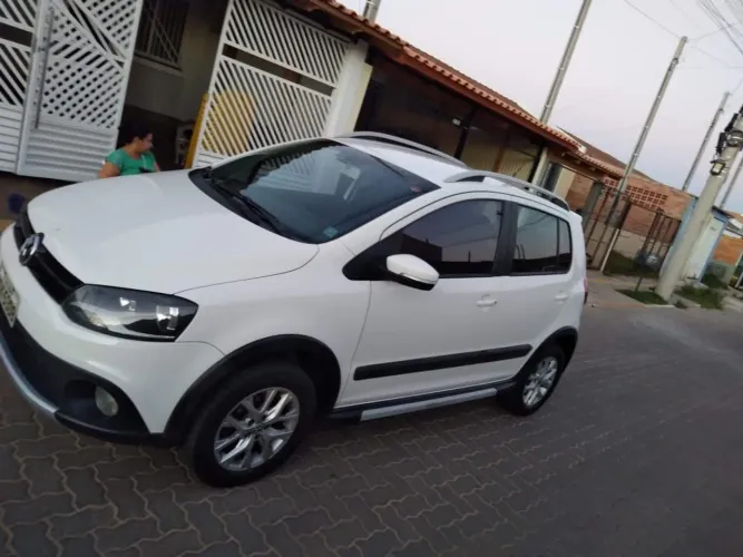 Volkswagen Crossfox I Motion 1.6 MI T. Flex 8V 5P 2013