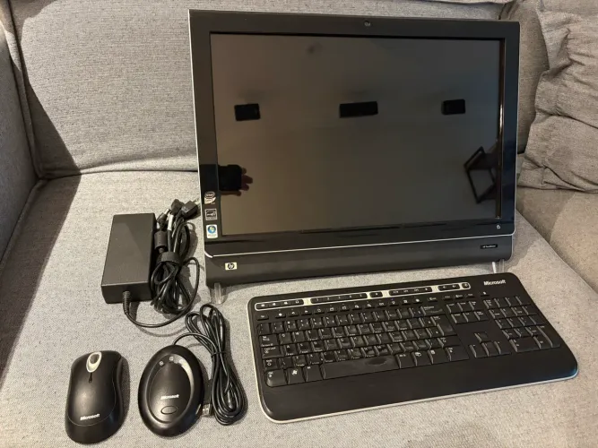 Computador HP TouchSmart IQ500 em ótimo estado com teclado e mouse Microsoft