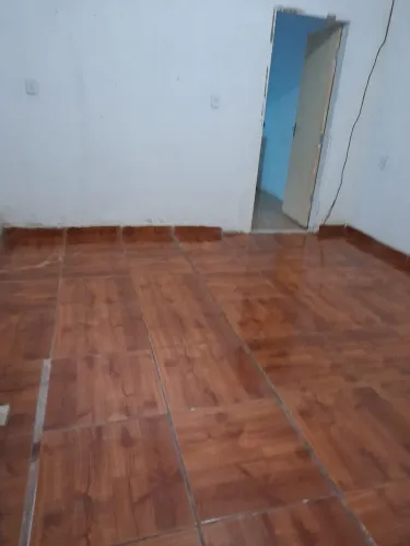 Aluga se kitnet no Escola de polícia