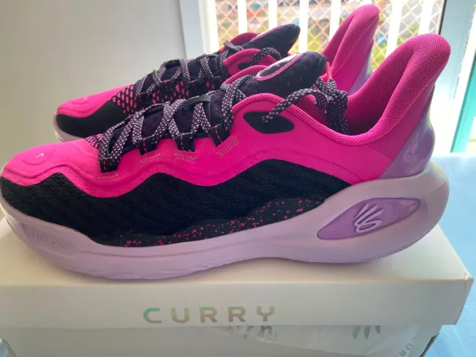 Tênis de basquete Curry 11, n.43, novo