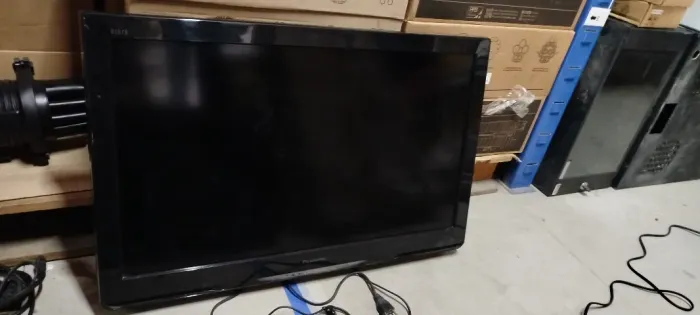 TV Panasonic - TC-L32C30B