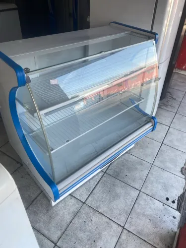Balcão Expositor Refrigerador 1.08MT 220V Gelopar Vidro curvado