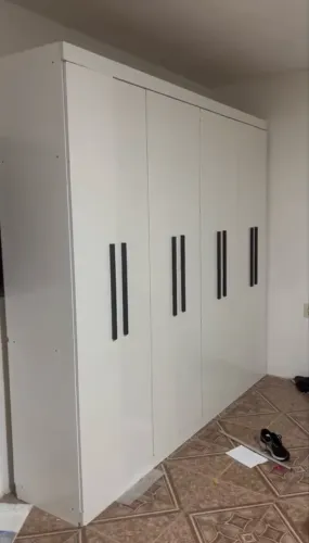 Vendo guarda-roupa usado
