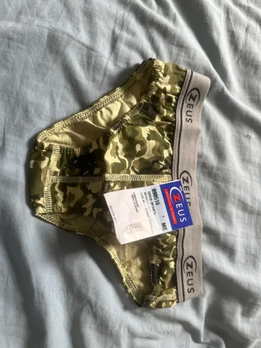 Cueca infantil verde TAM M 5 a 7 anos