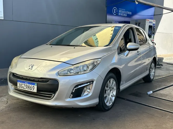 Peugeot 308 Allure 1.6 Flex 16V 5P Mec. 2013