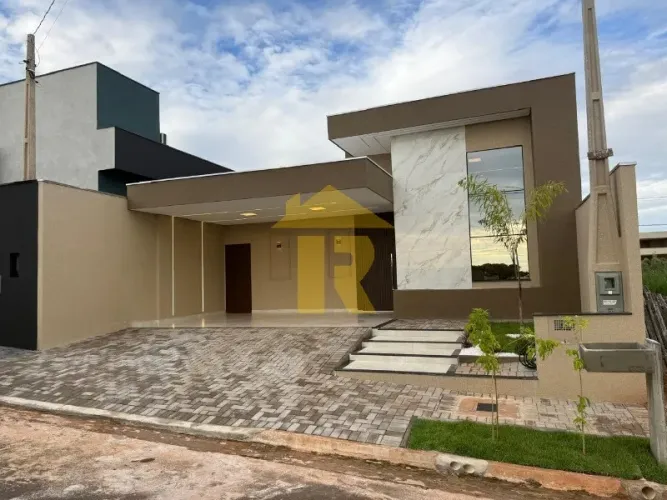 Casa em Condomínio à Venda em Rio Preto, SP: 3 Quartos, 1 Suíte, 2 Salas, 3 Banheiros, 2 V