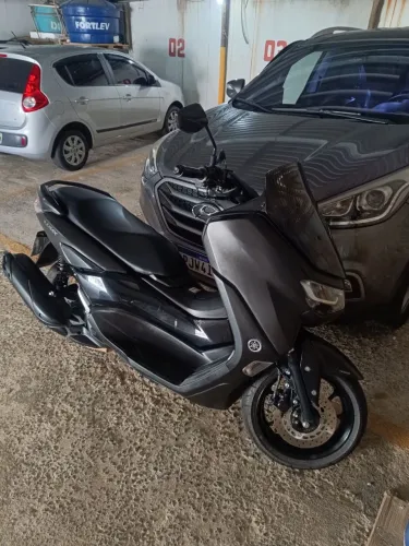 Vendo moto Yamaha nmax com 6 mil km