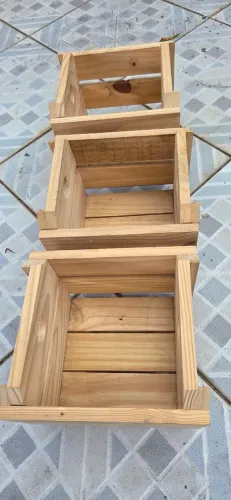 Caixas de madeira