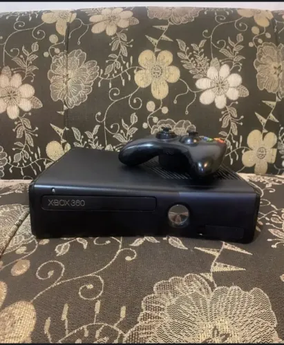 Xbox 360 slim 