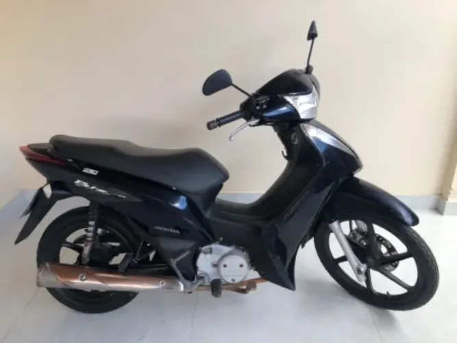 Honda Biz 125 EX 2011 | Revisada | Pneus Novos | IPVA pago até 2027 | R$ 8.900