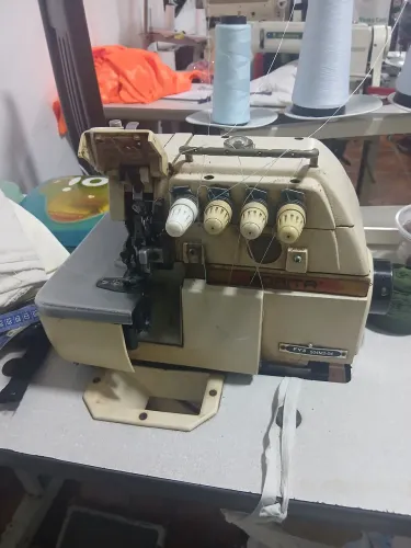 Overlock ponto cadeia 