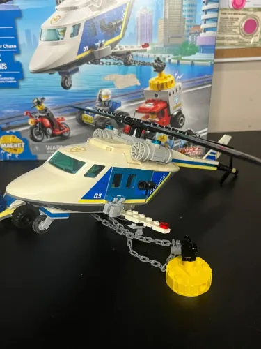 LEGO City 60243 | Perseguição de Helicóptero Policial