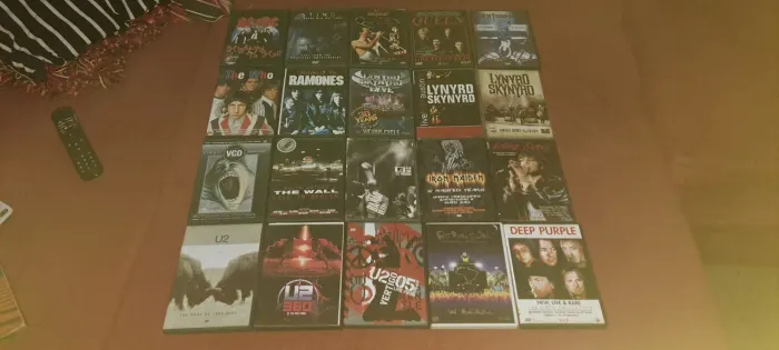 20 dvds originais perfeitos 20,00 cada.