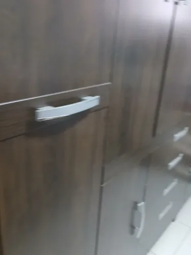 Vende se guarda roupa.